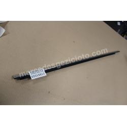 A2047253665 2047253665 MERCEDES W204 SAĞ ÖN KAPI CAM ÇITASI DIŞARDAKİ ORJİNAL