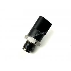 A0041536728 0281002504 MERCEDES BENZ M647 M648 M629 YAKIT BASINÇ SENSÖRÜ BOSCH