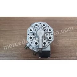 A0000742513 0000742513 0438101016 MERCEDES W107 W126 M117 M119 YAKIT DAĞITICI BOSCH (TEMİZ ÇIKMA ÜRÜN)