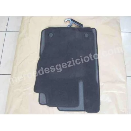 W166 KASA ML CLASS MERCEDES SİYAH KADİFE PASPAS PETEX