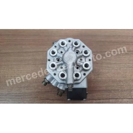 A0000742513 0000742513 0438101016 MERCEDES W107 W126 M117 M119 YAKIT DAĞITICI BOSCH (TEMİZ ÇIKMA ÜRÜN)