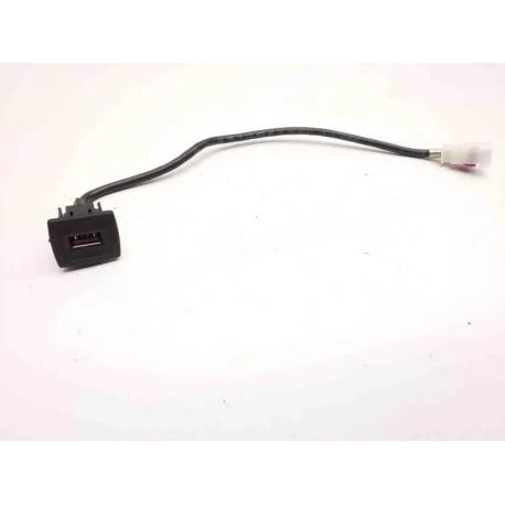 A1728200515 1728200515 MERCEDES W204 W212 USB BAĞLANTI KABLOSU ORJİNAL