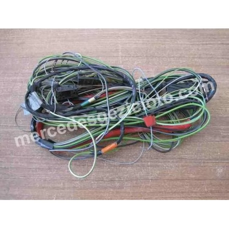 A2025404713 2025404713 W202 MERCEDES ELEKTRİK TESİSATI ORJİNAL