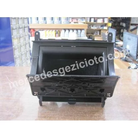 A2088100441 2088100441 MERCEDES W208 KÜLLÜK ORJİNAL