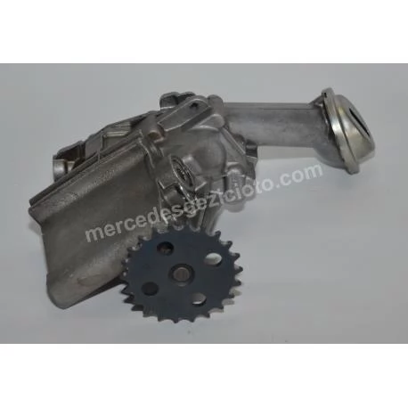A6071800301 6071800301 W176 M607 MOTOR YAĞ POMPASI ORJİNAL